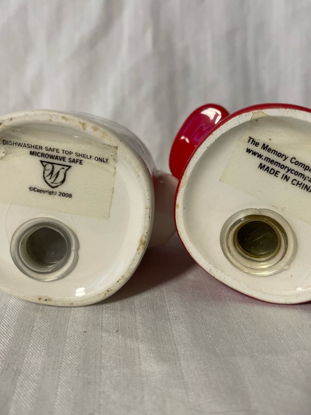 Salt and Pepper Shakers, Short Sleeve Tees - Red and White - Picture 7 of 9